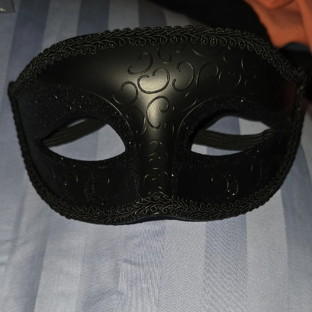 Elegant Black Masquerade Mask